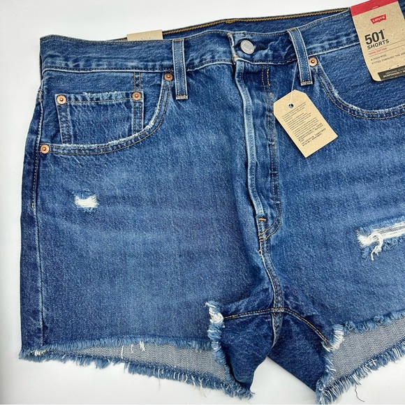 Levi’s Women’s Distressed Blue Denim Shorts Size 32R - Picture 5 of 10